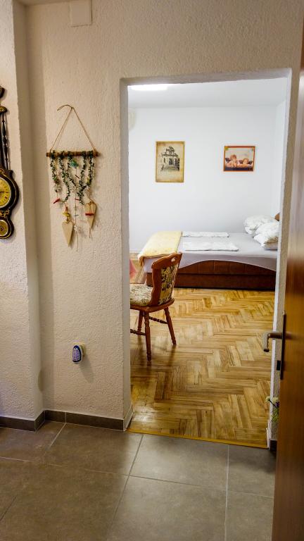 Apartman s vrtom - Slika 11