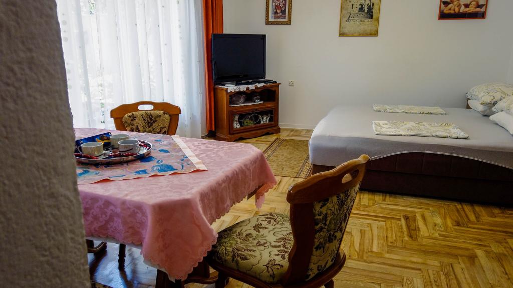 Apartman s vrtom - Slika 12