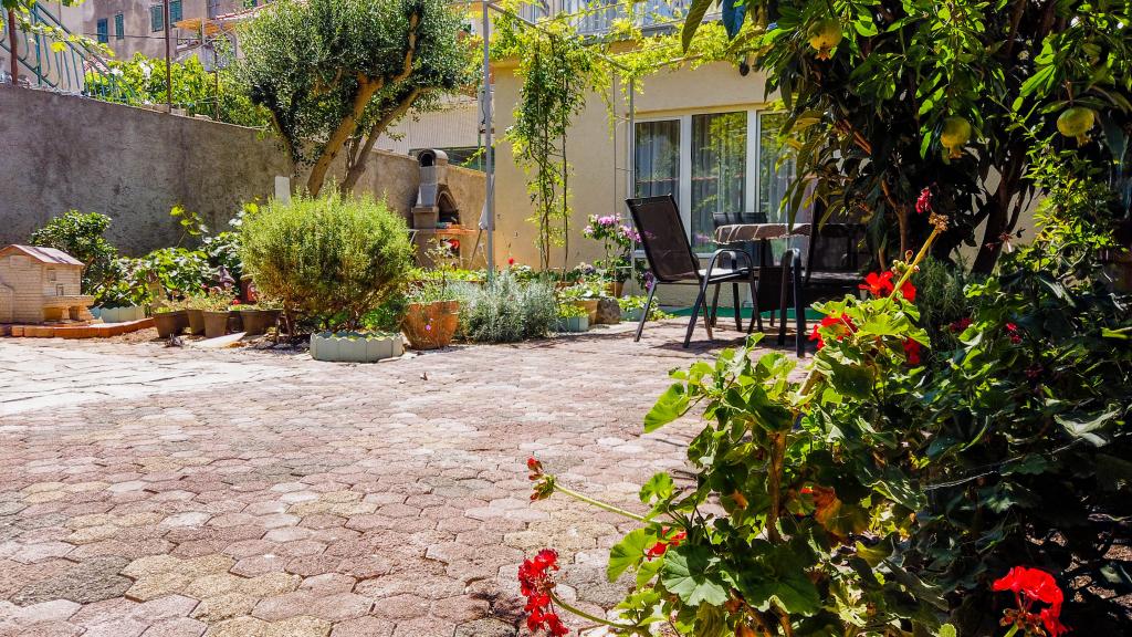 Apartman s vrtom - Slika 26